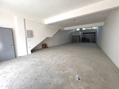 Warehouse-/-Factory-for-sale-Bandar-Sri-Sendayan-Negeri-Sembilan