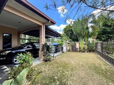 (LUAS+CANTIK) Semi-D 2 Storey, Seksyen 7 Jalan Kristal Shah Alam