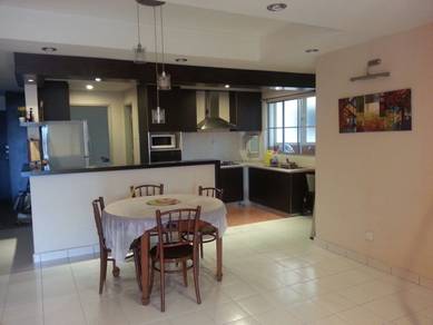 La Vista Condominiums Block C At Bandar Puchong Jaya Great Location.