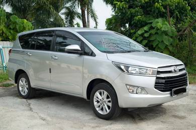 Toyota INNOVA G 2.0L (A)