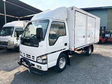 Isuzu NKR55UEE UBS 2.8 2012 13ft Luton Kotak Box
