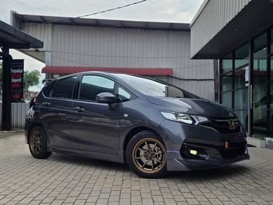 Honda JAZZ V 1.5L (A)