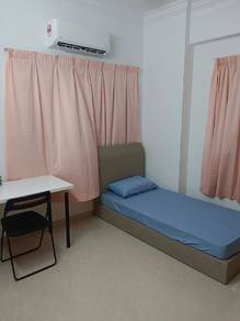 Room-for-rent-Gelugor-Penang-1