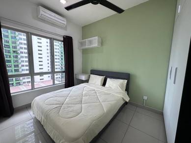 Newly Refurbished MIDDLE room (M2)|OUG Parklane