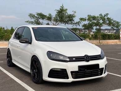 Volkswagen GOLF 2.0 GTi (A)