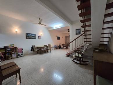 LINTANG DELIMA , 2/terrace for sale - NO spilt level , concrete flr