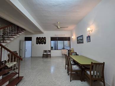 LINTANG DELIMA , 2/terrace for sale - NO spilt level , concrete flr