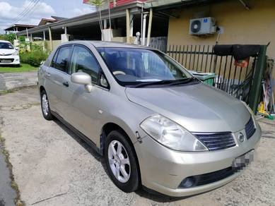 Nissan LATIO 1.6 ST (A)