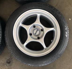 USED RIM RPO1 15inch&TYRE PERSONA WAJA GEN2 LIVINA