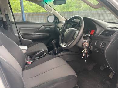 Mitsubishi TRITON 2.4 VGT M/T (M)