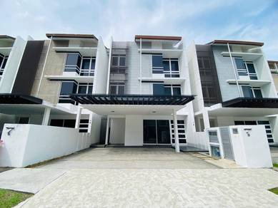 SPACIOUS RENO 2.5 Storey Hyperlink Duta Villa Presint 14 Putrajaya