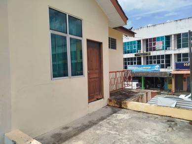 Corner lot terrace house for residential or business in Kulim town.