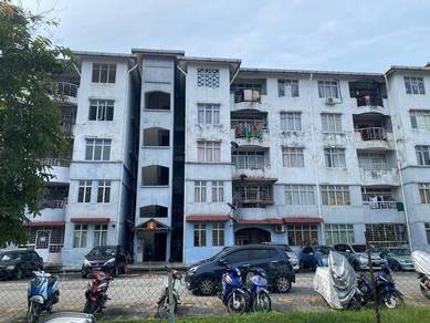 Apartment Kiambang 790sf Puchong Putra Perdana 0%Booking Cash rebate