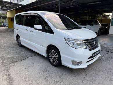 Nissan SERENA 2.0 S-HYBRID HIGHWAY STAR