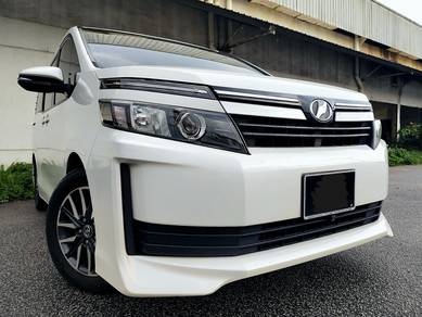 Toyota VOXY ZS 2.0 (A)😎1 Power Door➕8 Seated