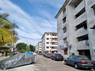 Flat Seksyen 1 @ Bandar Teknologi Kajang -Blok E Tingkat 4 -Ready unit
