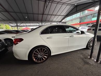 Mercedes Benz A250 2.0 AMG LINE (A)
