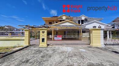 Kingfisher Park 2 Semi Detached End Lot
