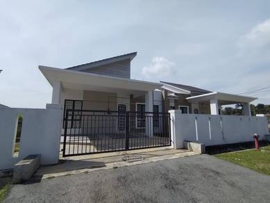 Single Storey Semi D for SALE, Jenderam Hilir near Putrajaya