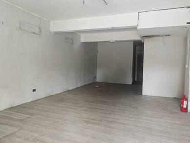 Facing Road Ground Floor Shoplot Plaza Gunung Indah Alor Setar Rent