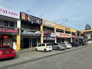 Facing Road Ground Floor Shoplot Plaza Gunung Indah Alor Setar Rent