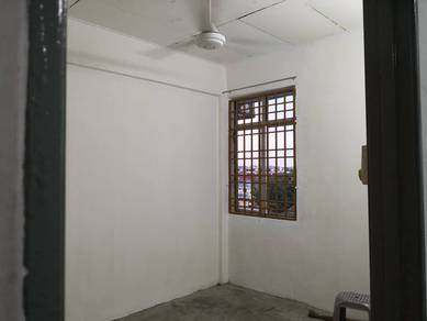 Butterworth Ong Yi How Raja Uda Flat With 570 Sf For Rent 