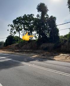 Tanah tepi jalan Persekutuan di behrang, Perak