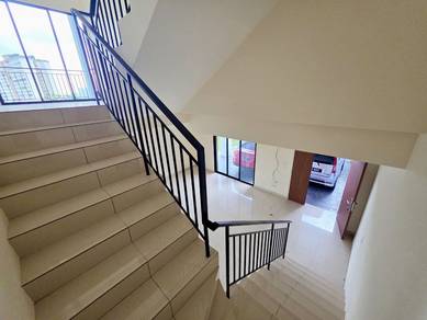 CORNER LOT 3 Storey Terrace Link House Ukay Bistari