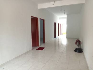 FACING PLAYGROUND | Teres Setingkat Taman Sri Bahagia Teluk Intan
