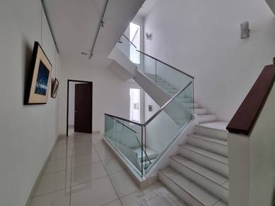 Ambang botanic 2, 3 stry semi d, partial furnished for rent