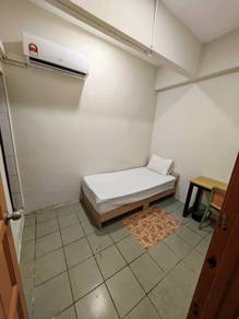 YEAR END SALES💥Budget Single Room for Rent near NU Sentral KL Sentral