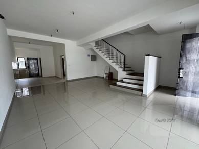 Bukit Raja Casira 3 Double Storey Brand New Good Condition Klang