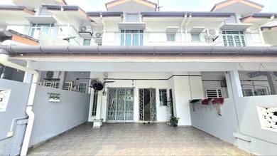 NICE RENOVATED UNIT 2 Storey Taman Puncak Saujana Kajang