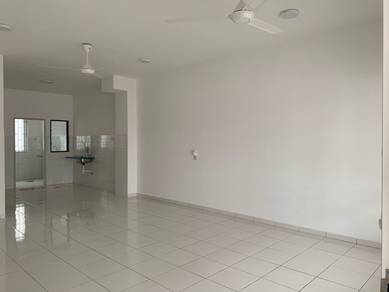 Freehold Basic Vacant House Setia Permai 2 Setia Alam Shah Alam sale