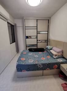 Rumah Pangsa Akasia-2