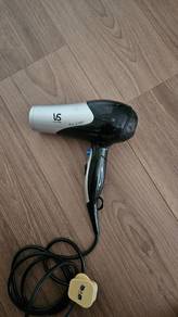 Vidal Sassoon Pro 1200 hairdryer