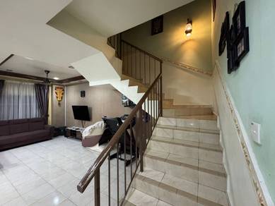 Renovated double storey cluster in s2 vision home for sale