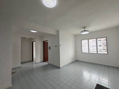 Rumah Pangsa Permas Jaya Flat 3 Bed Near JB Town CIQ