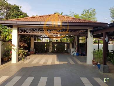 Corner Lot 2 Storey Semi D Ambang Botanic Klang 70x90 Ample parking