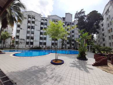 Fawina Court