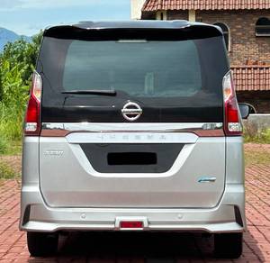 Nissan SERENA HYBRID PREMIUM HIGHWAY STAR
