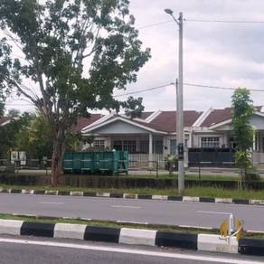Open Facing Teres Setingkat Taman Desa Aman Padang Meha