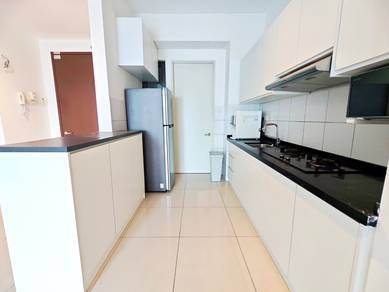 Murah Facing Tasik Lake Point Residence Condominium Cyberjaya