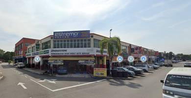 Facing School Hot Prime Location Ground Floor Shop Seksyen 7 Bangi