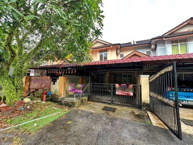 Facing Open ! Double Storey Terrance Zaharah Fasa 2 Puncak Alam