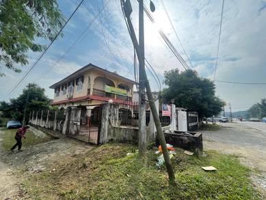 Tanah Top 1!!! Tanah lot + 3 Unit Rumah untuk Dijual di Sungai Merab