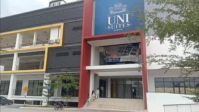 Uni Suites