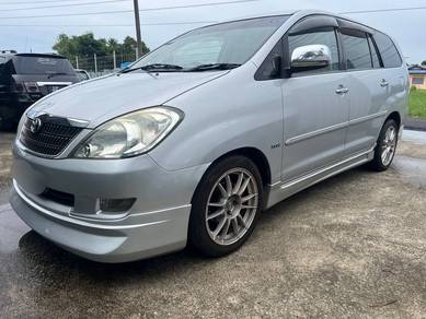 Toyota INNOVA 2.0 G (A)