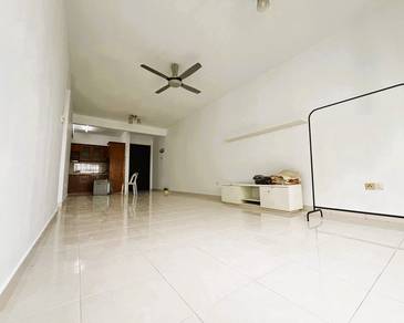 Koi Kinrara Suites PUCHONG Partially Furnish Twins Atmosfera SALE