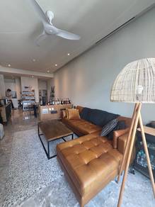 Four Seasons Place 2 bedrooms fully  id design rm10k walk to lrt,mall